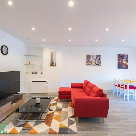 Apartment 4 Personnes - Terrasse + Parking Prive