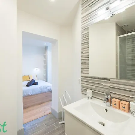 4 Personnes - Terrasse + Parking Prive Apartment Dijon