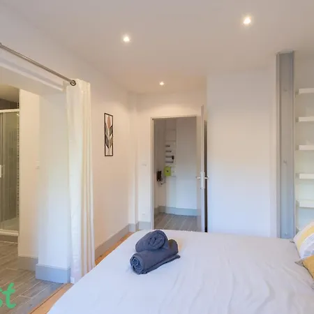 4 Personnes - Terrasse + Parking Prive Apartment