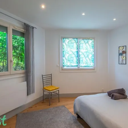 4 Personnes - Terrasse + Parking Prive Apartment *