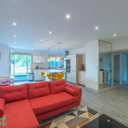 4 Personnes - Terrasse + Parking Prive *