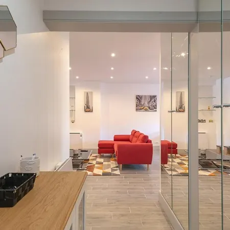 4 Personnes - Terrasse + Parking Prive * Dijon