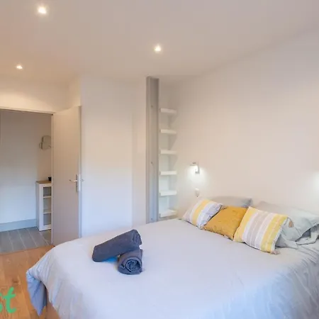 4 Personnes - Terrasse + Parking Prive Dijon