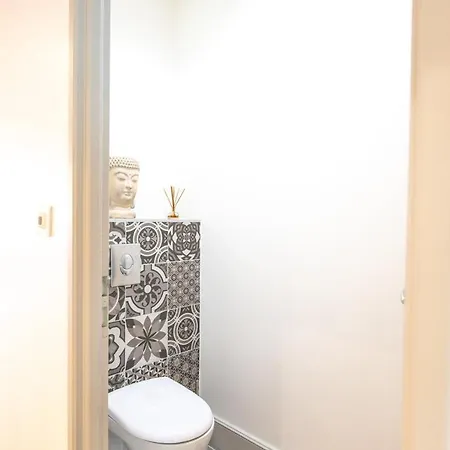 4 Personnes - Terrasse + Parking Prive Apartment